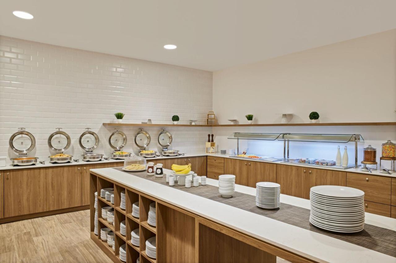 Residence Inn By Marriott Playa Del Carmen Bagian luar foto
