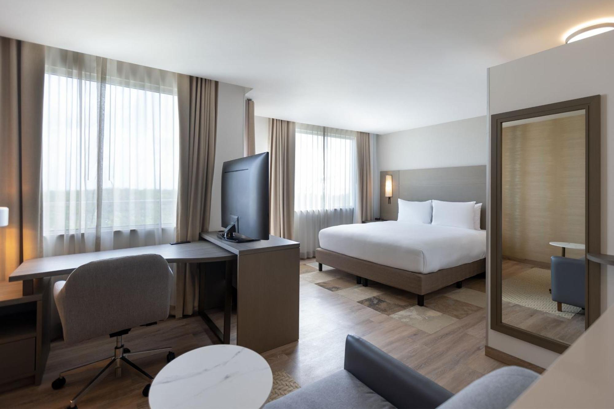 Residence Inn By Marriott Playa Del Carmen Bagian luar foto