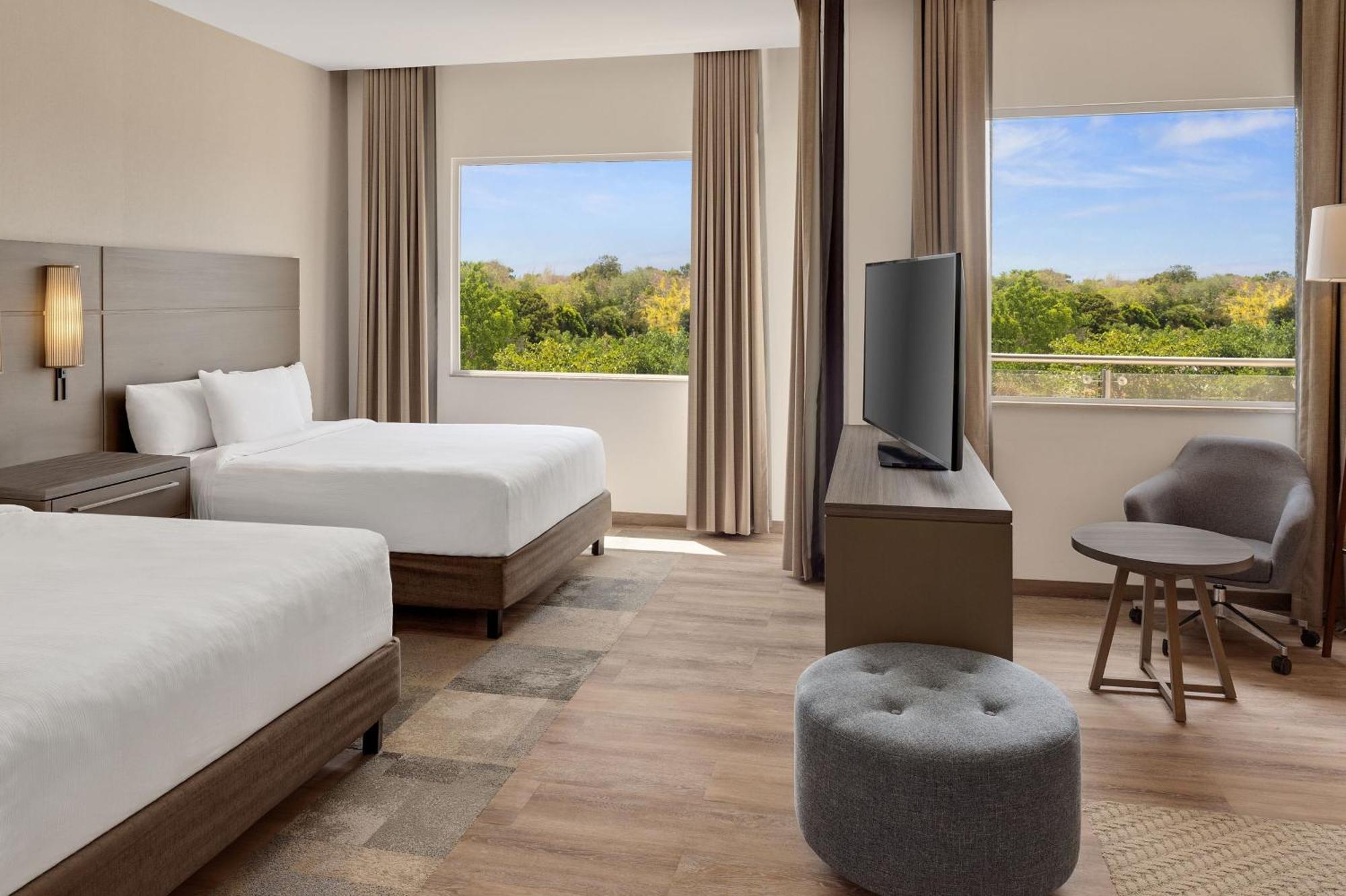 Residence Inn By Marriott Playa Del Carmen Bagian luar foto